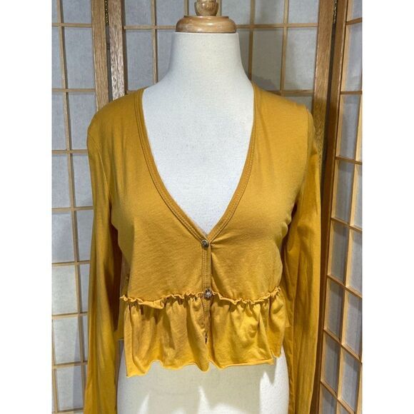 NWT Urban Outfitters XS Ruffle Cardigan - Picture 7 of 15